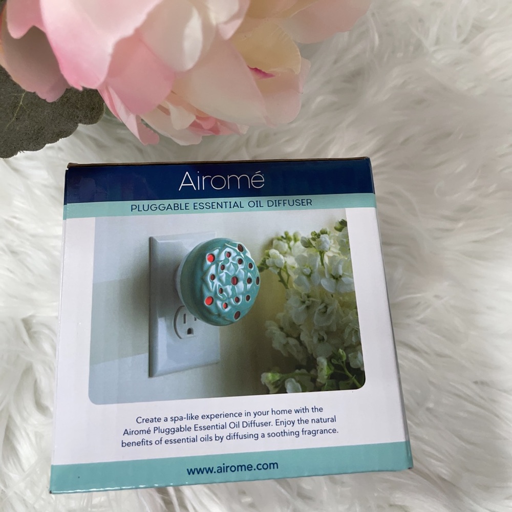 Airome Pluggable Essential Oil Diffuser - Picture 5 of 5